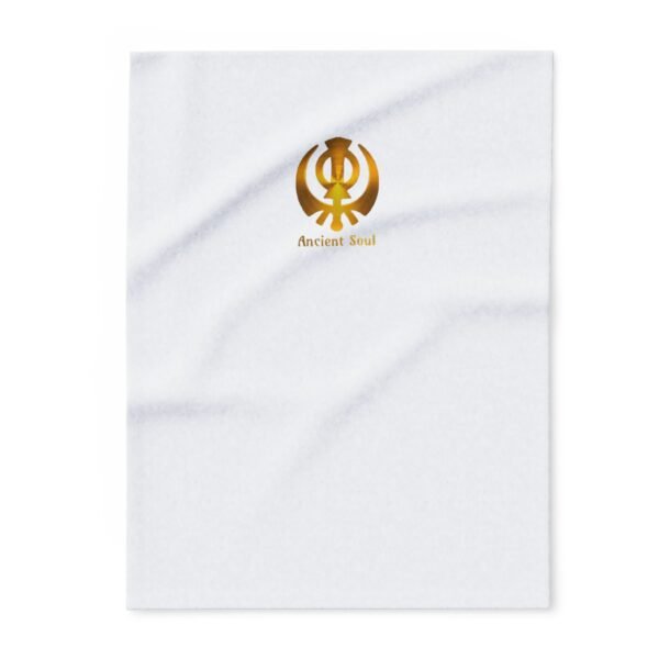 Luxurious Arctic Fleece Blanket - Ancient Soul Design for Comfort & Style - Image 4